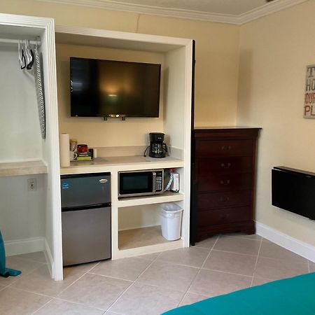 Cozy Guest Room Pompano Beach Exterior photo