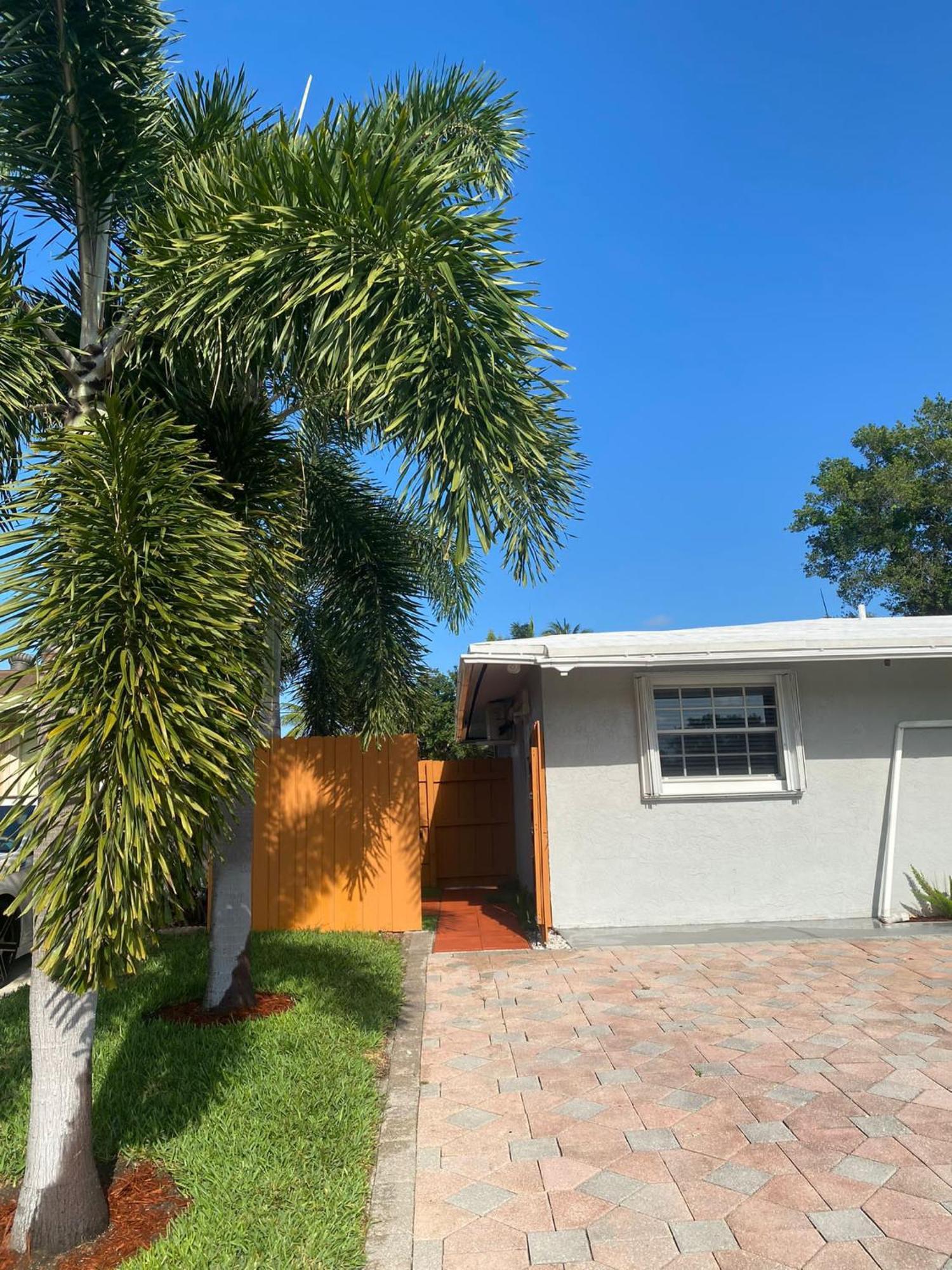 Cozy Guest Room Pompano Beach Exterior photo