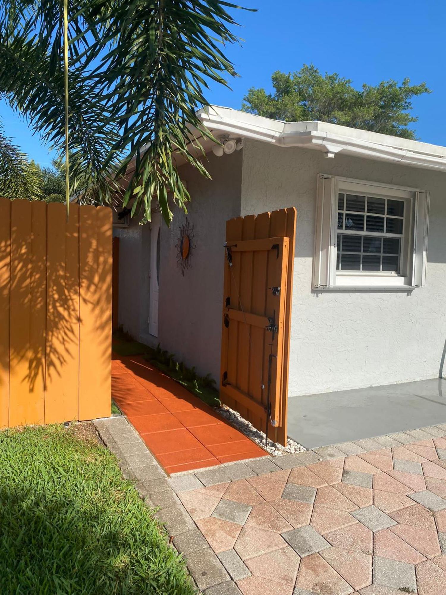 Cozy Guest Room Pompano Beach Exterior photo